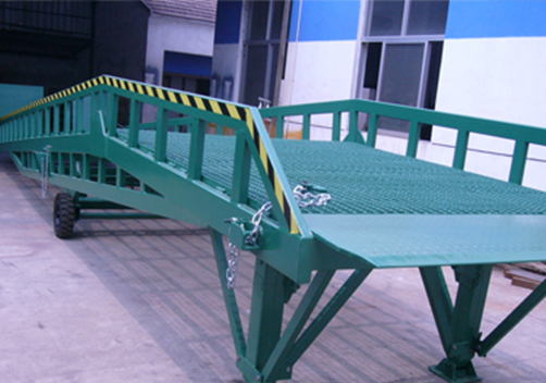 移動(dòng)登車橋